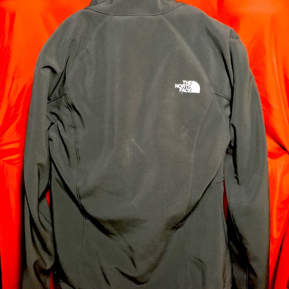 Women’s The North Face soft shell jacket size s/p